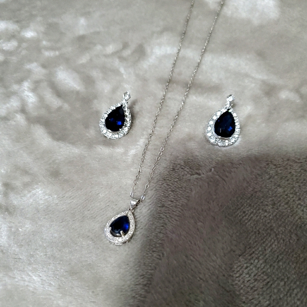 Necklace and Earring Set